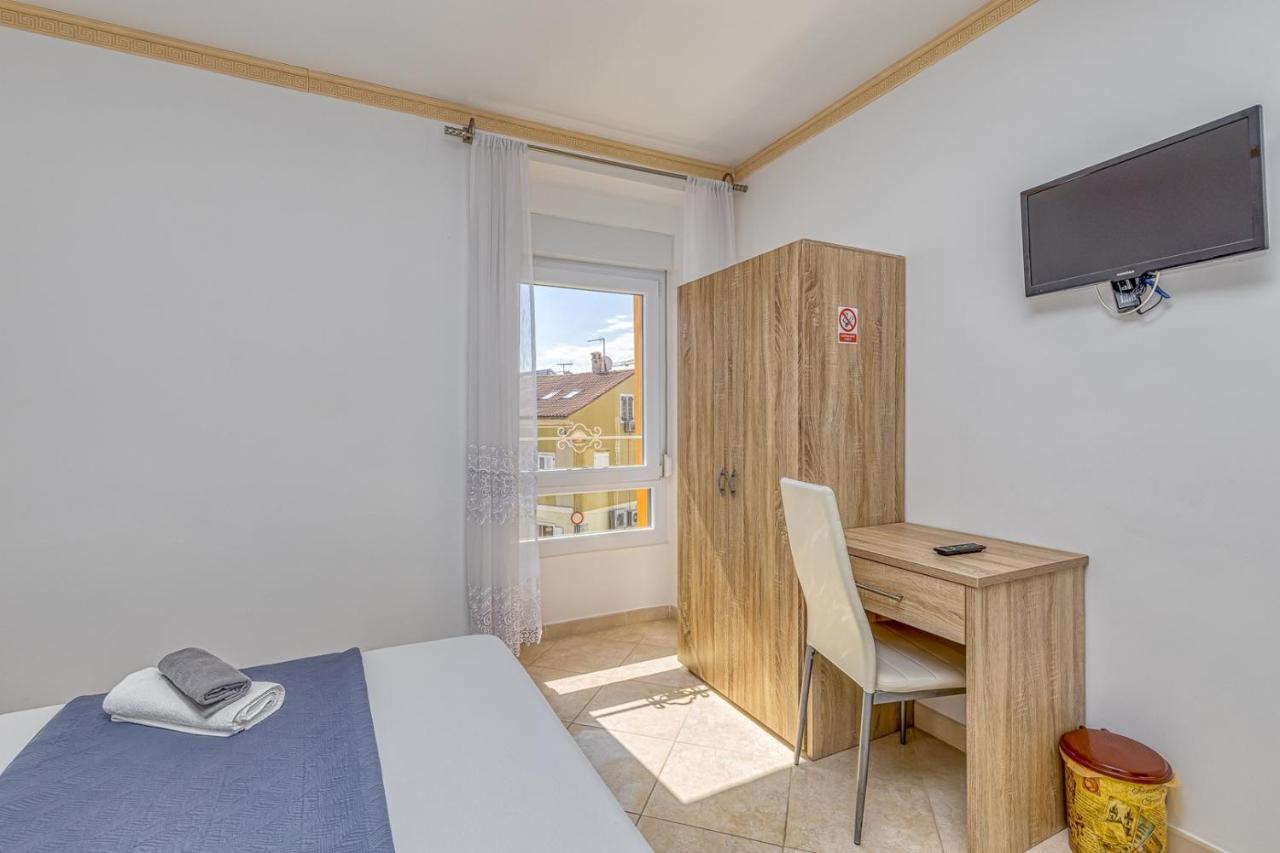 Rooms On Liberty Square Poreč Buitenkant foto